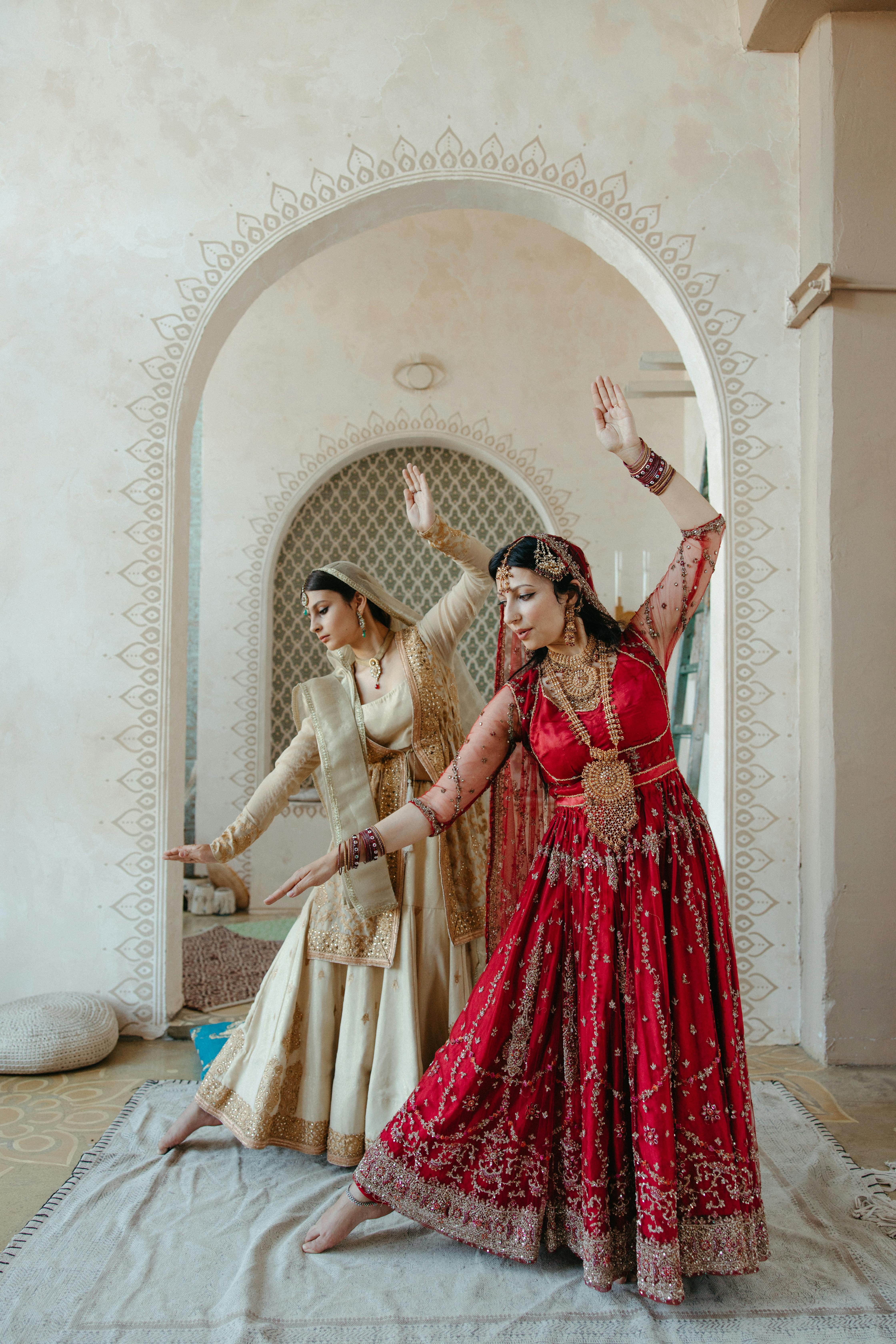 Elegant North Indian dishes with Mughal influences and rich gravies