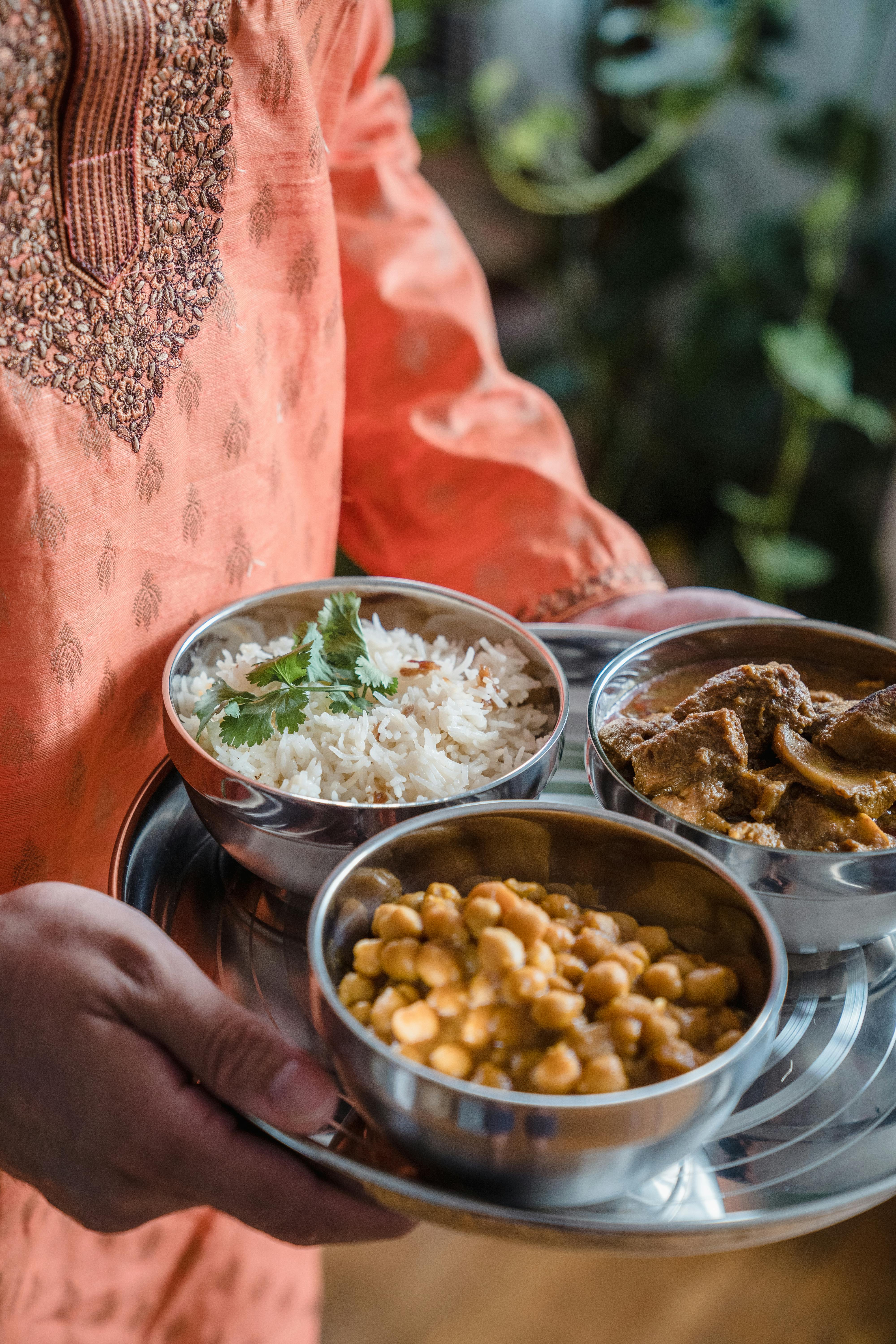 Elegant North Indian dishes with Mughal influences and rich gravies